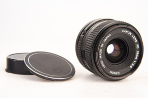 Canon FD 28mm f/2.8 MF Prime Wide Angle Lens with Both Caps Vintage V24