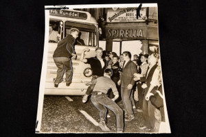 1957 AP Press Photo 7½x8½" - Danish Teenagers Blocking Traffic in Copenhagen V26