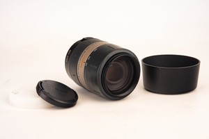 Minolta V APO 80-240mm f/4.5~5.6 AF Zoom Lens for Vectis Cameras with Caps V25