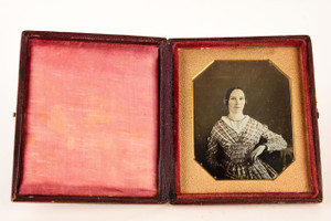 Daguerreotype Photo Victorian Woman Portrait 1/6 Plate Wood Composite Case V23