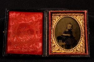 Ambrotype Photo Young Victorian Child Standing on Chair in 1/9 Plate Case V21