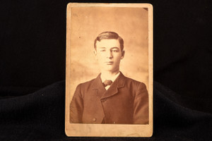 Victorian Barry Keoghan Lookalike Cabinet Card Photo Saltburn Style Portrait V21