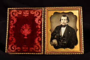 Daguerreotype Photo 1/4 Plate Intense Young Gentleman Portrait in Full Case V27
