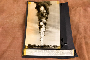 1947 AP Wire Photo Leduc Alberta Oil Well Gusher Petroleum Industry Canada V37