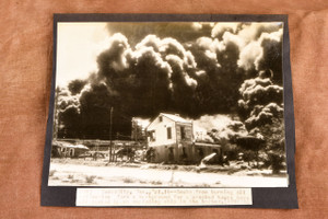 1947 AP Wire Photo Texas City Disaster Oil Refinery Explosion Smoke Cloud V34