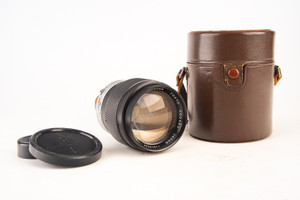 UV Topcor Toyko Kogaku 135mm f/4 MF Prime Lens with Caps and Case V19