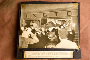 1947 AP Wire Photo Chicago Burlington RR Twin City Zephyr Train Wreck Rescue V33