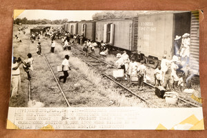 Florida Hurricane Refugees Arrive Sebring 9⅜ x 6⅛ 1947 AP Wire Photo V33