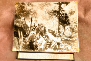 Springfield VT B-29 Bomber Crash 11 Dead 8¼x6¾ 1947 AP Wire Photo V37