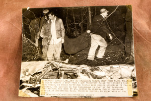 Eastern Air Lines DC-4 Crash Port Deposit 7¾x6½ 1947 AP Wire Photo V36
