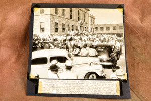 Georgia Murder Trial Lynching Mob Crowd Courthouse 7⅝x7⅞ 1947 AP Wire Photo V34