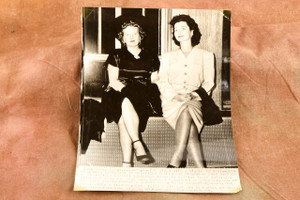 Two Wives Divorce Same Man Elizabeth NJ 6⅞x9 1947 AP Wire Photo V38