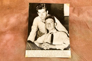 Teen Kenneth Hull $1,000 Spending Spree Chicago 6½x9⅛ 1947 AP Wire Photo V34