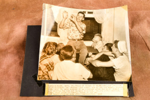 Boys Rescued by Plane Lake Michigan Life Raft 9½x8¼ 1947 AP Wire Photo V36