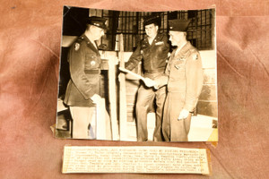 Fort Leavenworth Prison Riot Weapons 7⅜x6¼ 1947 AP Wire Photo V33