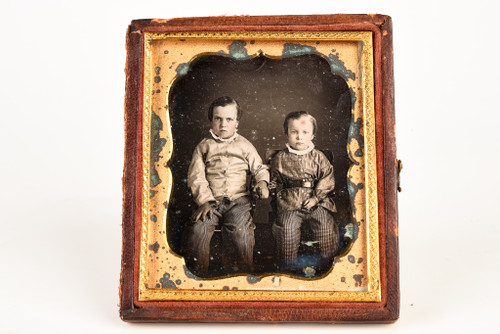 Daguerreotype - 2 Young Brothers in Half 1/6 Plate Wood Composite Union Case V23