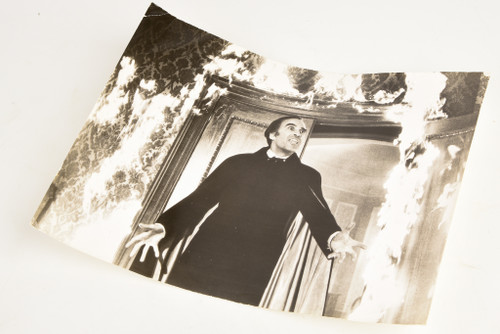 1973 9½ x 7½'' Photo - The Satanic Rites of Dracula Christopher Lee V21