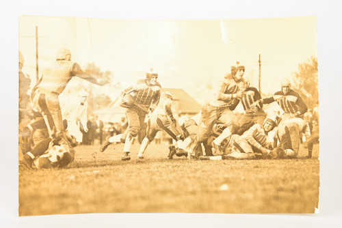 1930s 8.5 x 5.5'' B & W Gelatin Silver Photo - American Football Action Shot V25