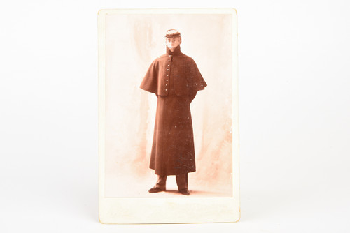 1860s Cabinet Card Albumen Photo - Civil War Solider in Military Greatcoat V28