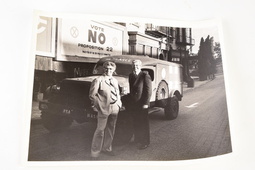 1972 Gelatin Silver Photo 10x8 - VOTE NO Prop 22 Dodge WC-54 MASH Ambulance V27
