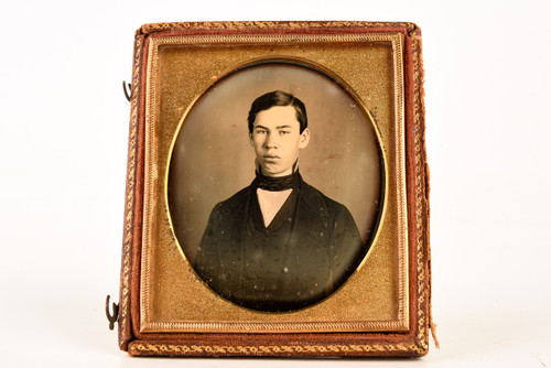 1850s Daguerreotype Photo Gentleman in 1/6 Plate Case By Samuel H. Peck CT V20