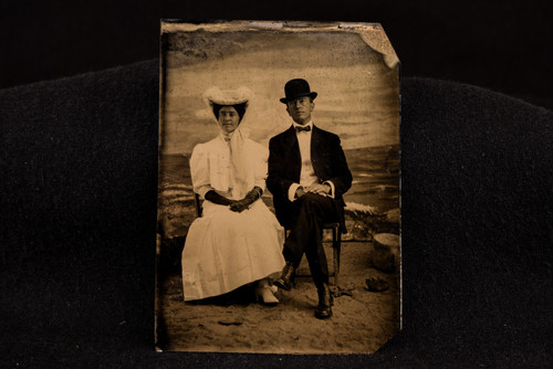 Tintype Photo 2½x3½" - Victorian Couple Portrait with Ocean Backdrop V27