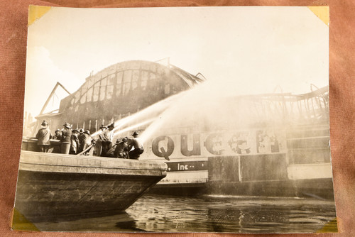 Firefighters Battle Island Queen Fire Pittsburgh 9⅛x7 1947 Press Photo V38
