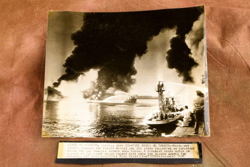 Los Angeles Harbor Tanker Fire Wilmington 8½x7 1947 AP Wire Photo V30