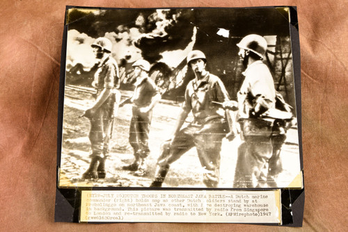 Dutch Troops Northeast Java Battle Probolinggo 8⅛ x 7½ 1947 AP Wire Photo V30
