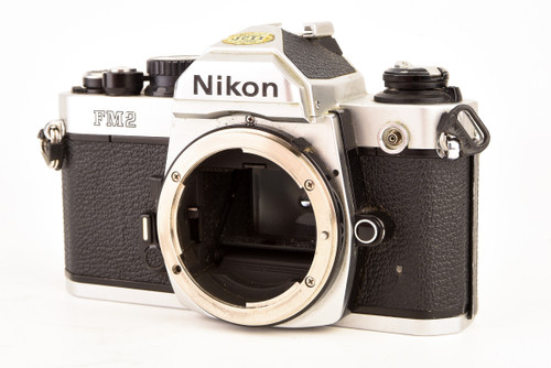 Nikon FM2 35mm SLR Film Camera Body Chrome Japan AS-IS for Parts/Repair V20