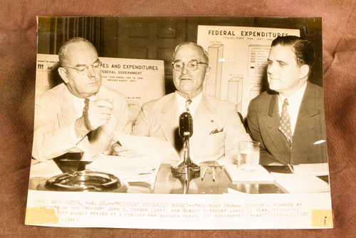 Harry Truman Discusses Federal Budget Washington 8½x6½ 1947 AP Wire Photo V32