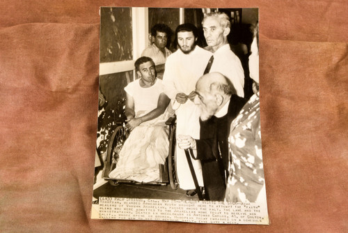 Faith Healer Avak Hagopian Visits Sick Palm Springs 6½x9⅛ 1947 AP Wire Photo V36