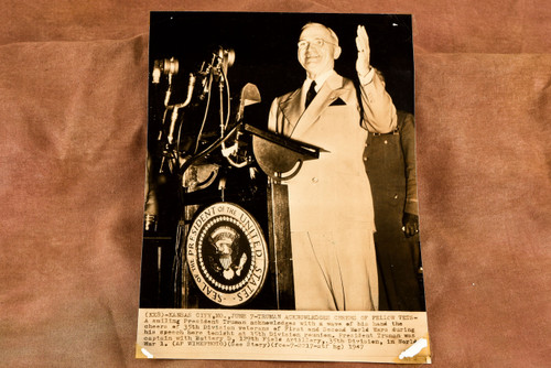 Truman 35th Division Veterans Reunion Kansas City 6⅜ x 8⅝ 1947 AP Wire Photo V36
