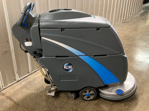 Electric Walk-Behind Auto Floor Scrubber, 17 Cleaning Path, Corded, Global Industrial