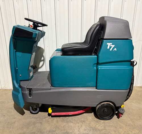 Tips for Using Floor Scrubbers