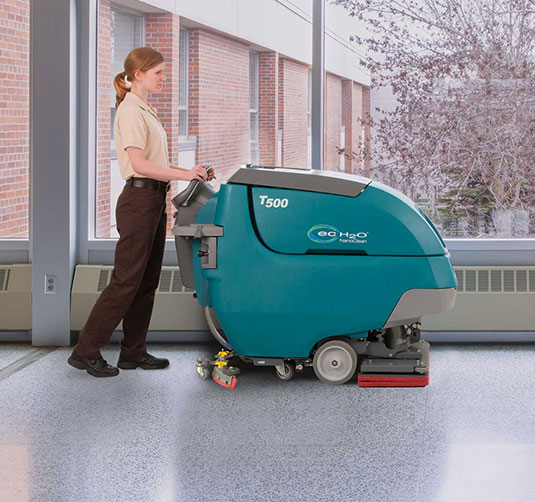 Riding Floor Scrubbers vs. Walk-Behind Scrubbers