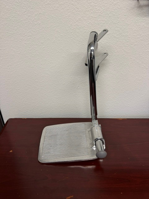 Bariatric, Bottom Latching Footrest, Left Size | Sold Individually
