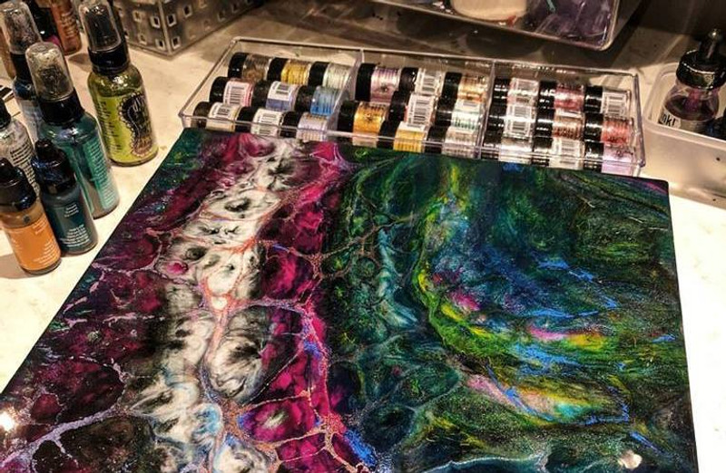 3 Artists That Are Transforming Fluid Resin Painting Counter Top