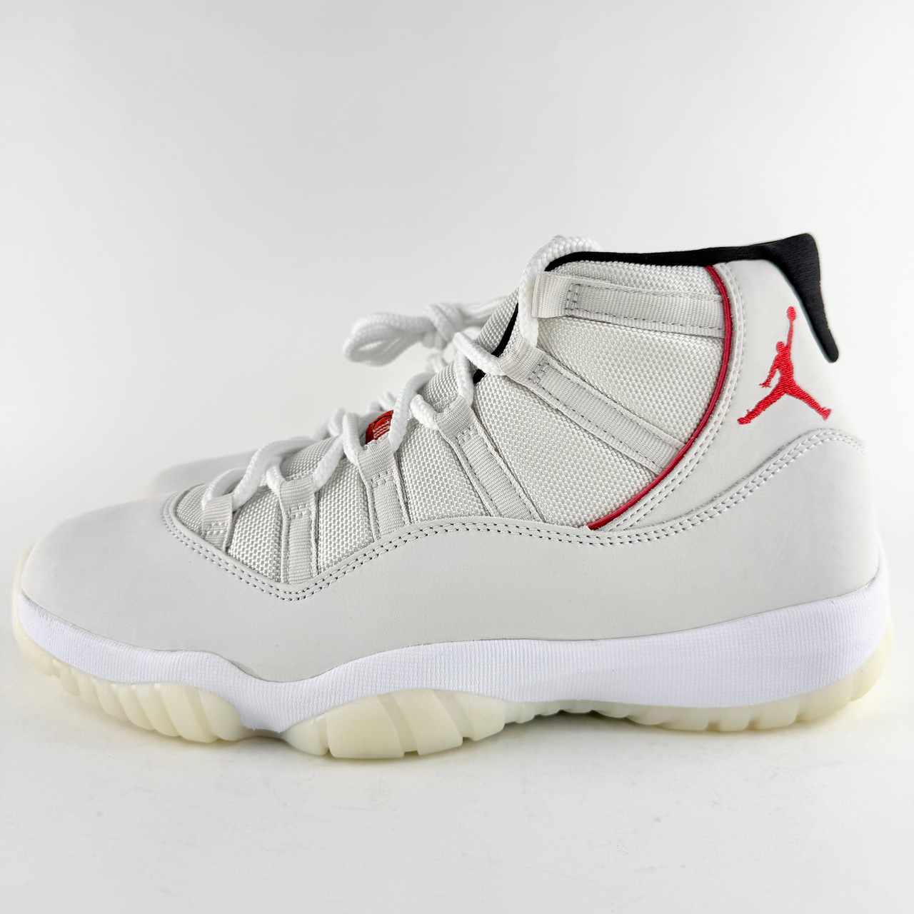 スニーカー NIKE AIR JORDAN 11 PLATINUM TINT Air Jordan 11 Retro 'Platinum Tint' - Truest