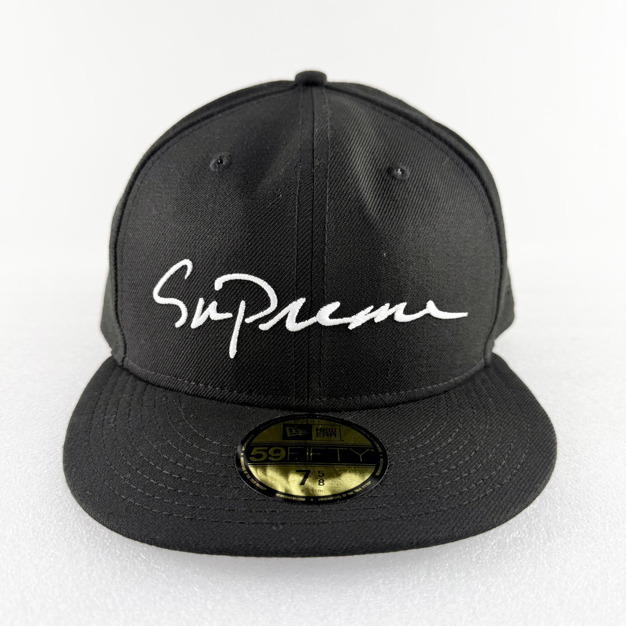 キャップ classic script new era Supreme New Era 'Classic Script-Black' Fitted - Truest
