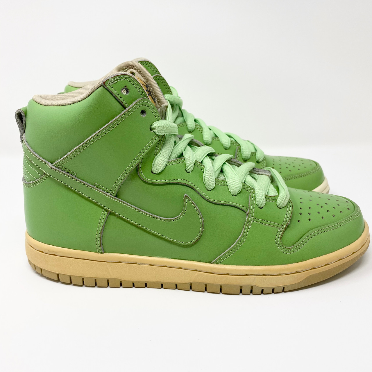 nike sb dunk statue of liberty