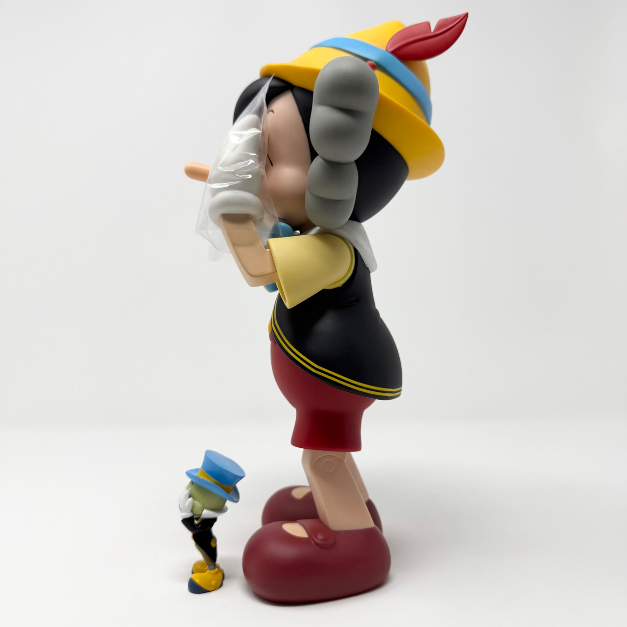R*す様 最終値下げカウズ KAWS Pinocchio & Jiminy Cr KAWS Pinocchio & Jiminy Cricket Vinyl Figure Multi - US