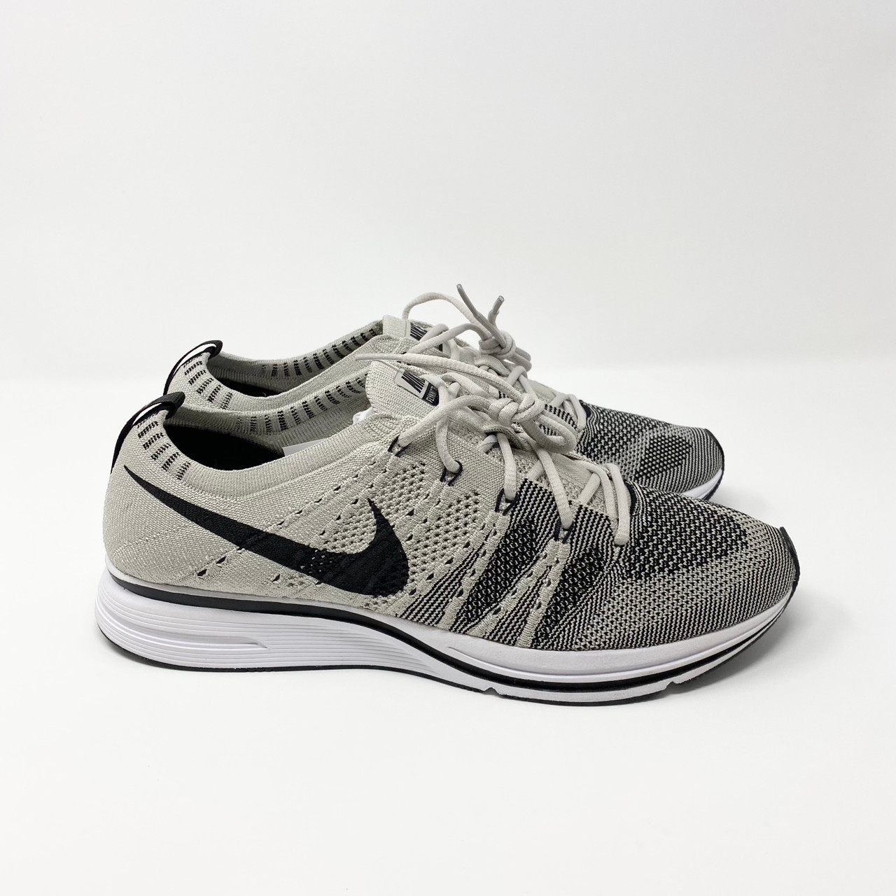 Nike Flyknit Trainer Pale Grey - Main Image