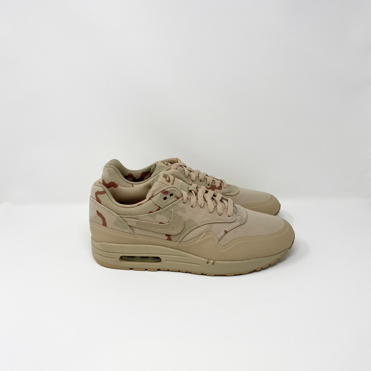 nike air desert camo