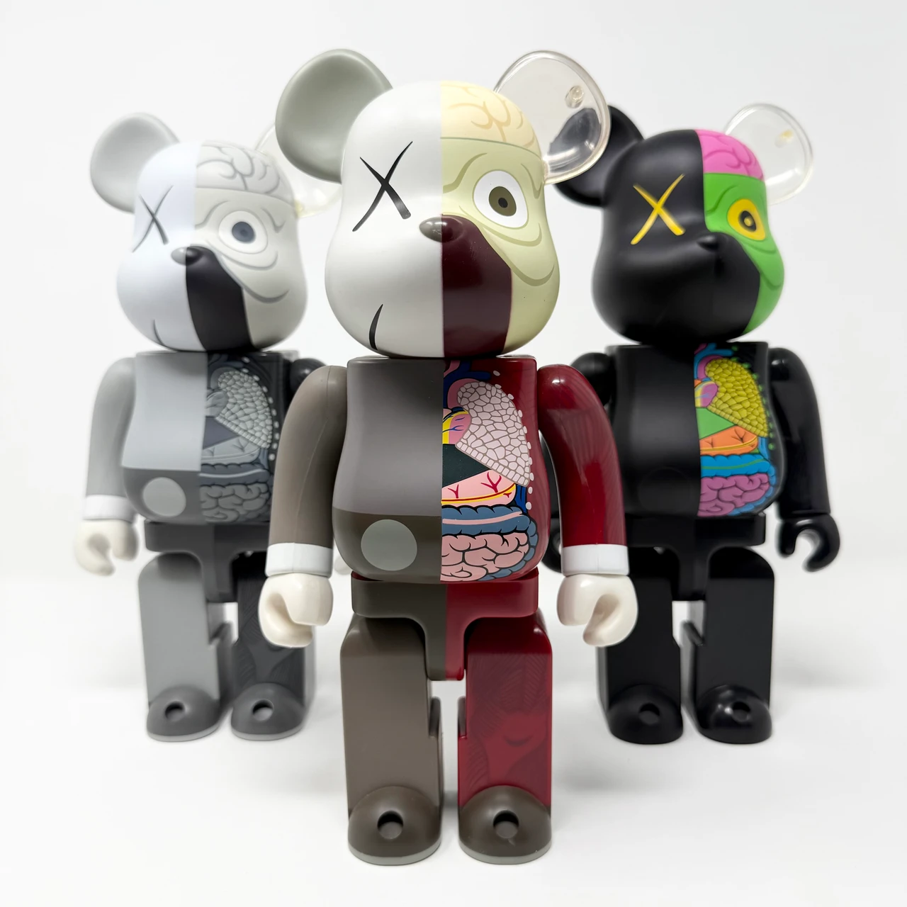 KAWS Companion - OriginalFake- Bearbrick 400 | Medicom Toy Store 