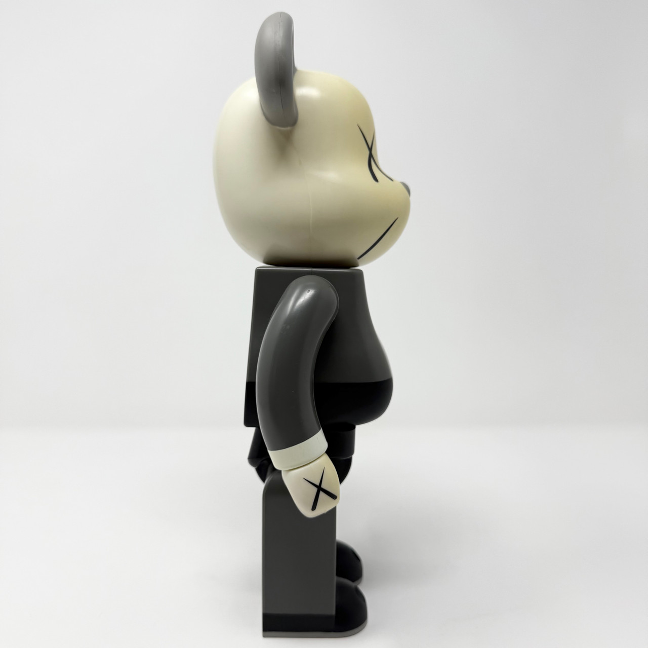 BE@RBRICK - Bear Bearbrick Replica Statue Graffiti Bear Modern Bearbrick