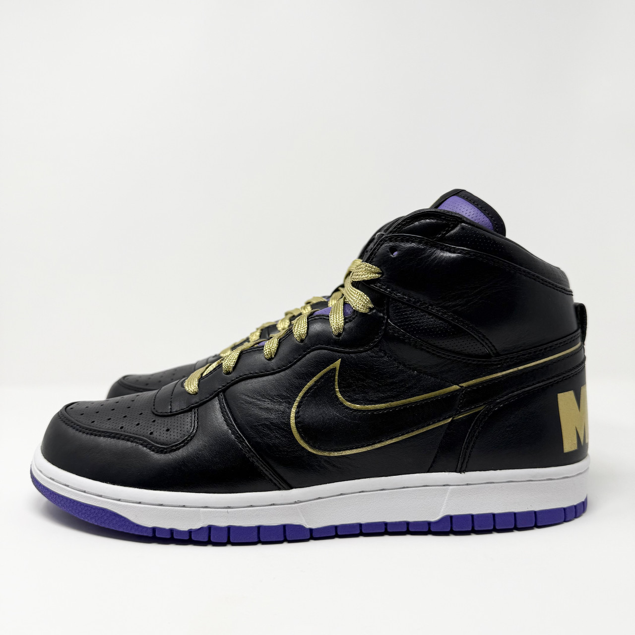 Nike Big High Kobe MVP 'Friends & Family' - Truest
