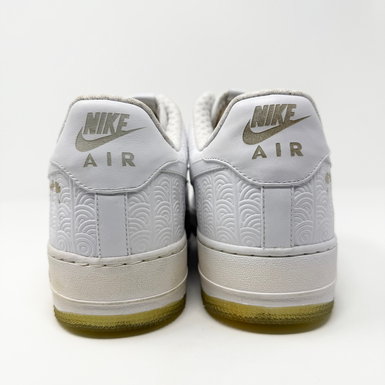 difference between air force 1 and 07 le