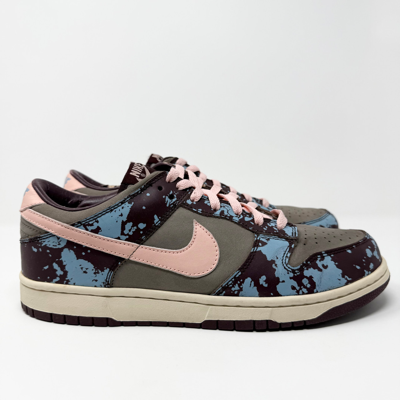 UNDEFEATED × Nike Dunk Low SP \"\" Nike Undefeated x Dunk SP Low 5 On It for Sale
