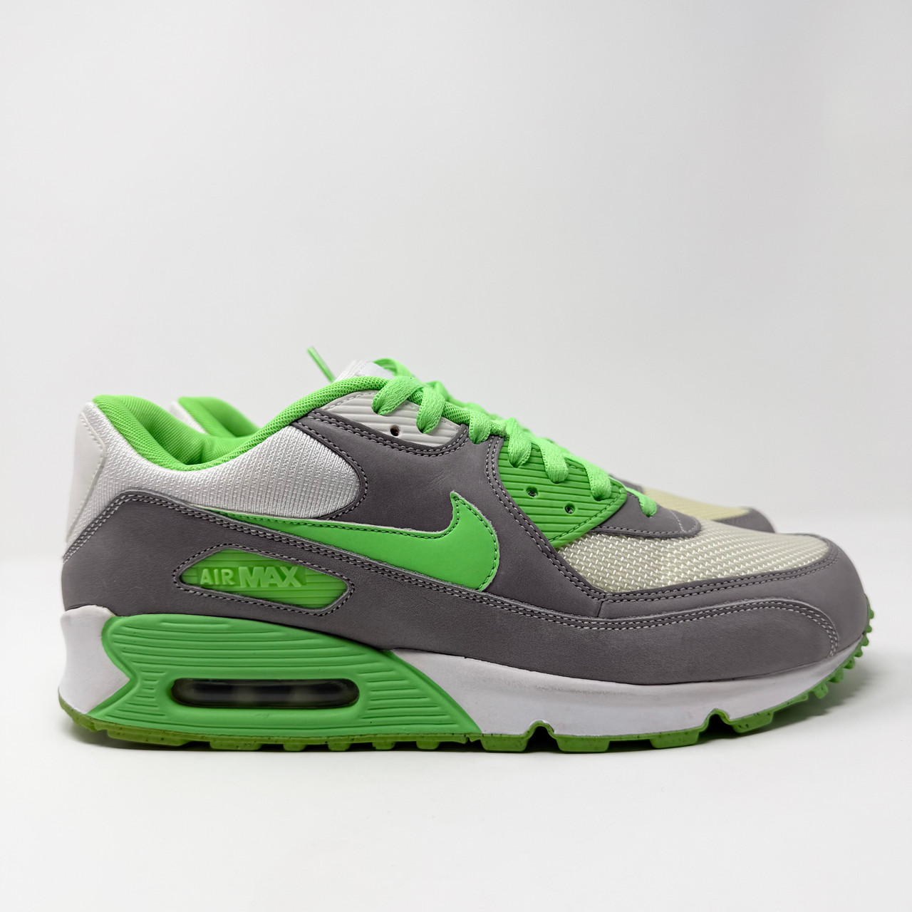 new nike shoes slip on